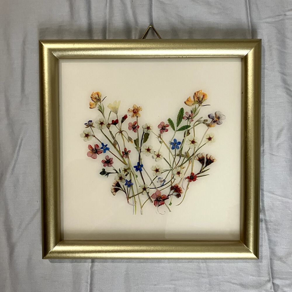 Wall Art: Dried Floral Romantic Framed Picture
